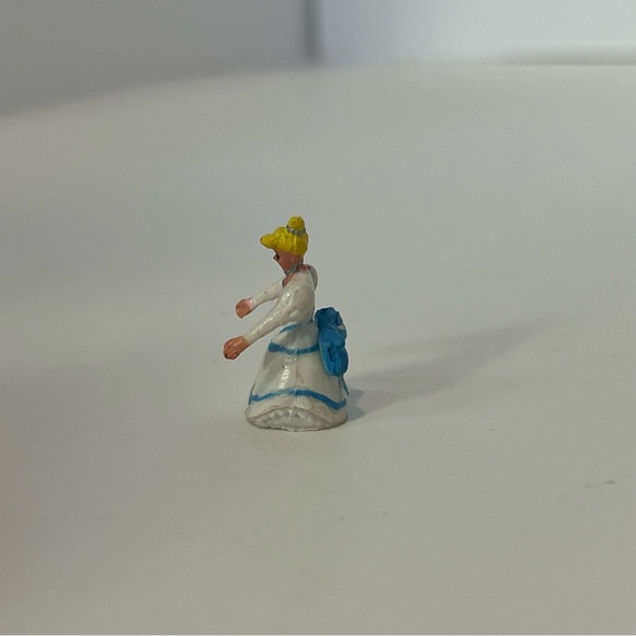 1996 Trendmasters Cinderella Star Castle Mini Figure Doll Polly Pocket Style 90s - Picture 5 of 9